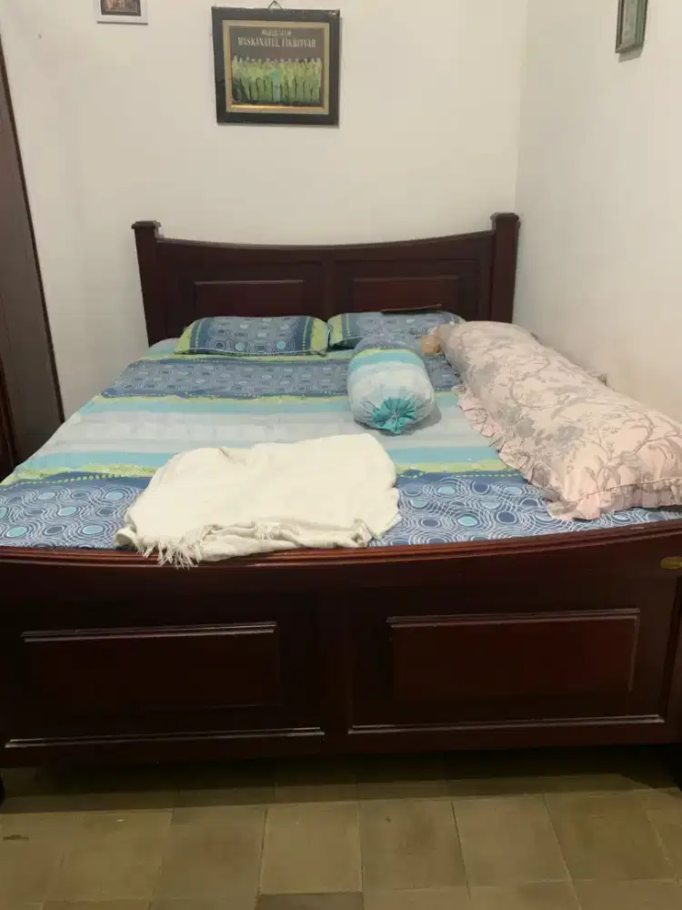 Dijual tempat tidur set