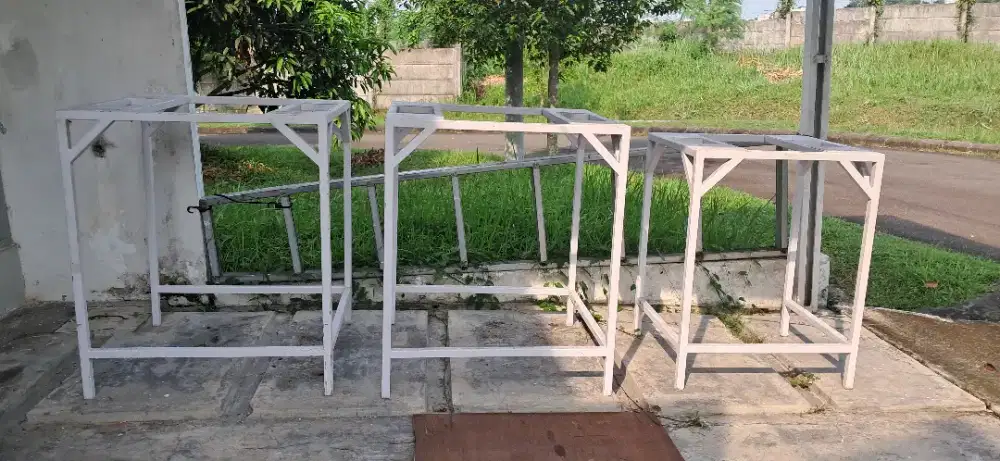 Dijual Cepat Murah !! Meja Tatakan Stack Mesin Laundry.