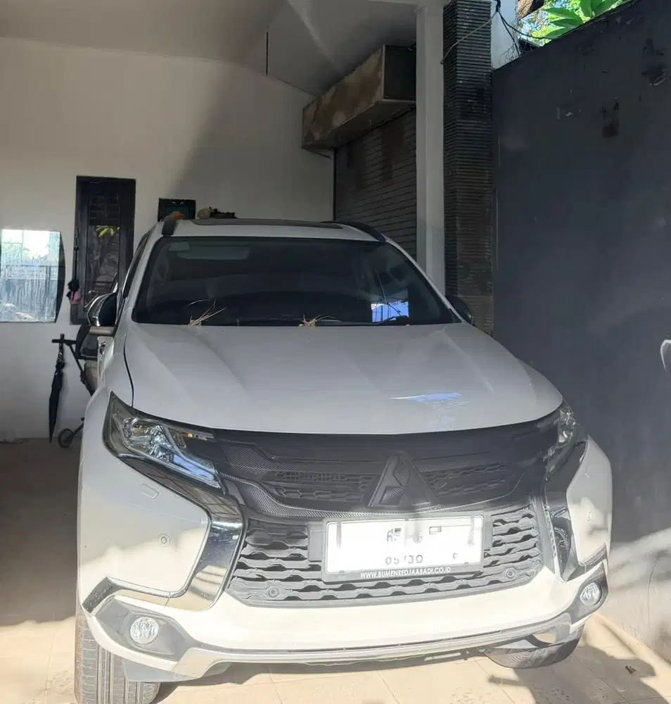 Pajero sport putih 2020 istimewa