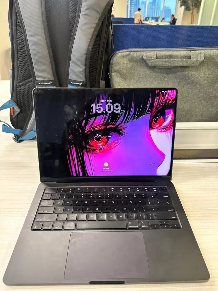 MacBook Pro M4 – 16GB / 512GB | Fullset, Mulus No Minus
