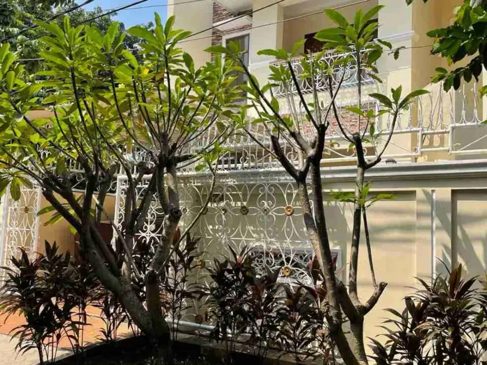 Dijual Rumah Asri Siap Huni bebas Banjir di Galaxy, Bekasi Selatan