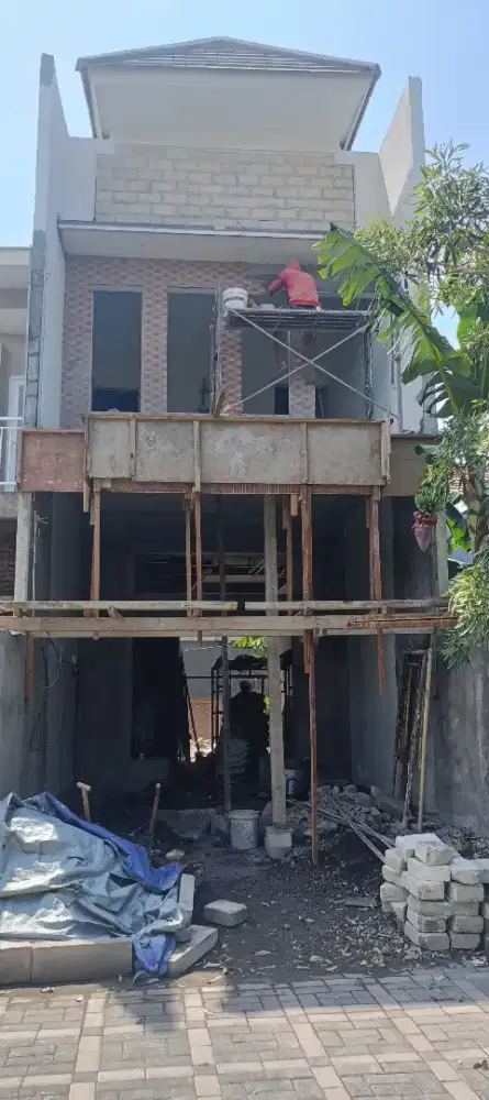 Dijual rumah cantik 2lantai kuwukan dekat manukan