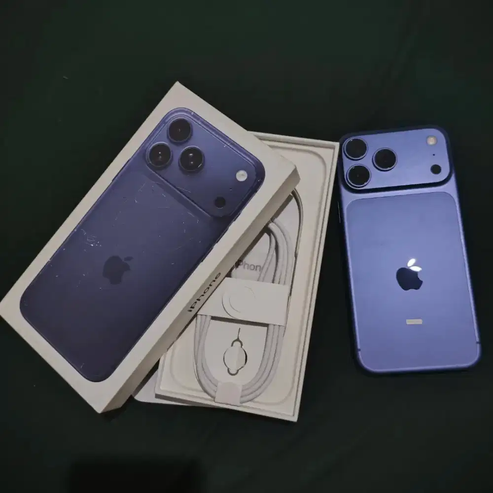 iPhone 17 Pro Max Deep Blue 256GB Second
