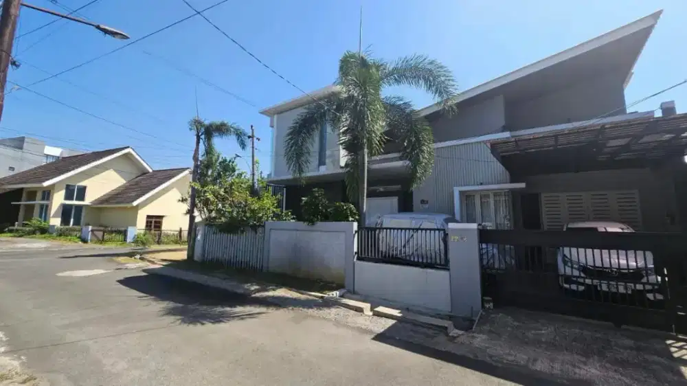 Rumah Ngesrep jl setiabudi dekat Undip semarang