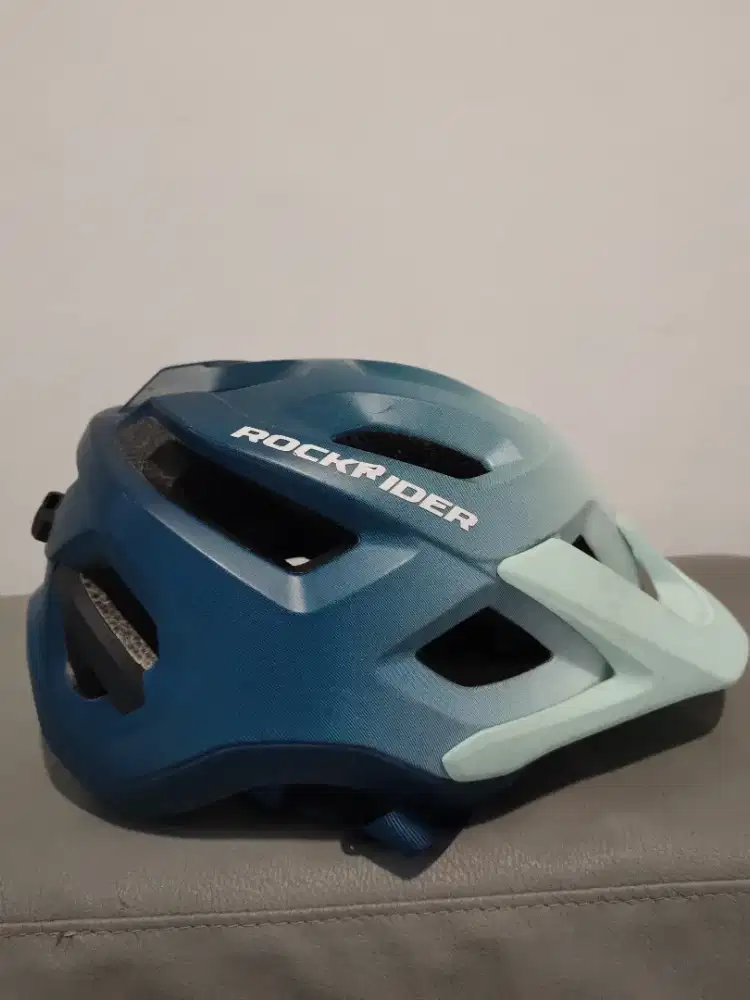 Jual Cepat Helm sepeda MTB Rockraider decathlon mulus