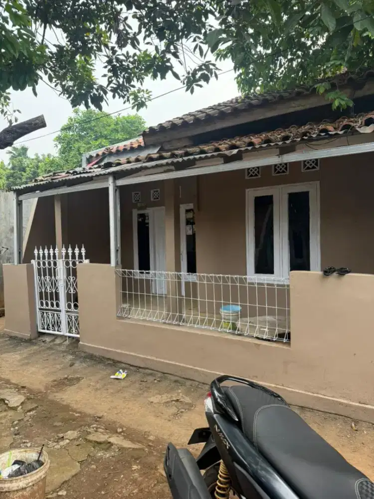 Rumah second dijual cepat 240jt(95m²) Cimpaeun Tapos Depok