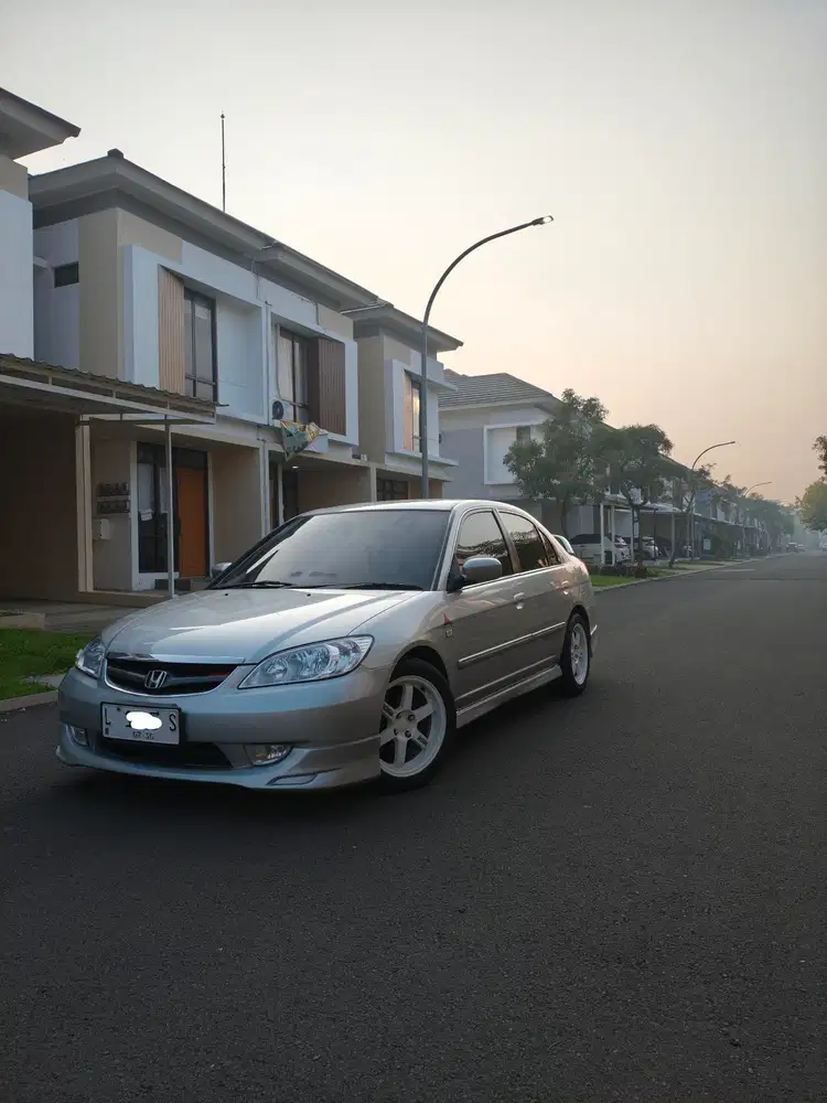 Honda Civic 2004 Bensin