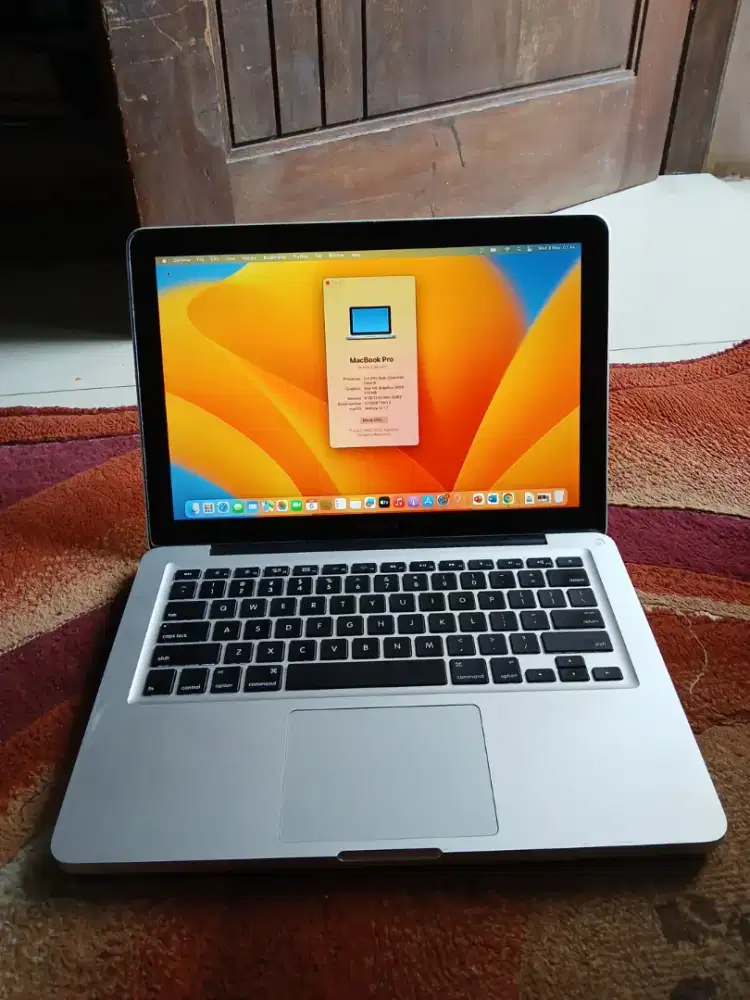 Macbook pro 13-inch.Late 2011 8\256gb