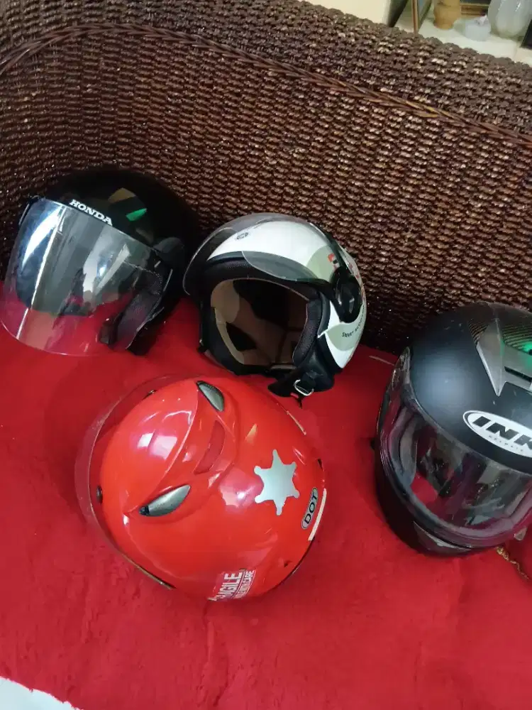 3helm Murah berkualitas SNI kondisi sangat bagus 95% mulus kuat