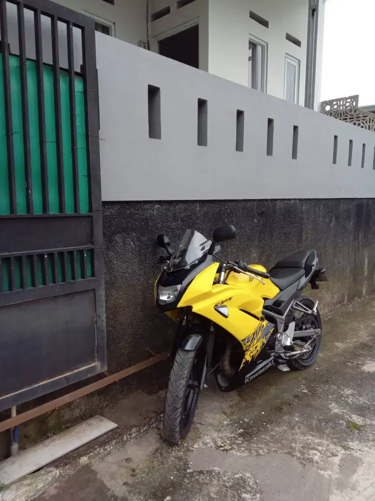 DIJUAL KAWASAKI RR NEW TAHUN 2013