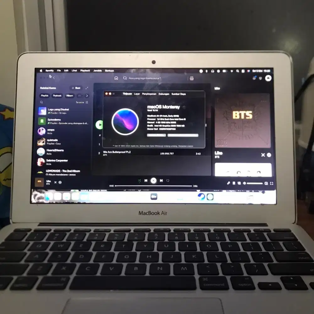Dijual macbook air 2015 11inch