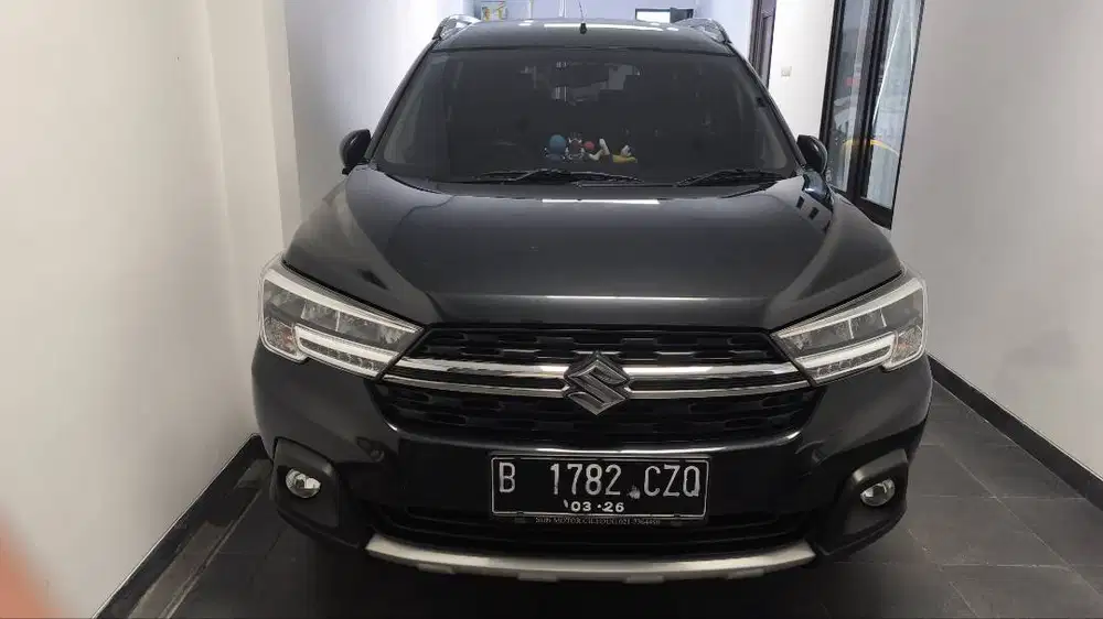 Suzuki XL 7 Alpha Hitam 2021
