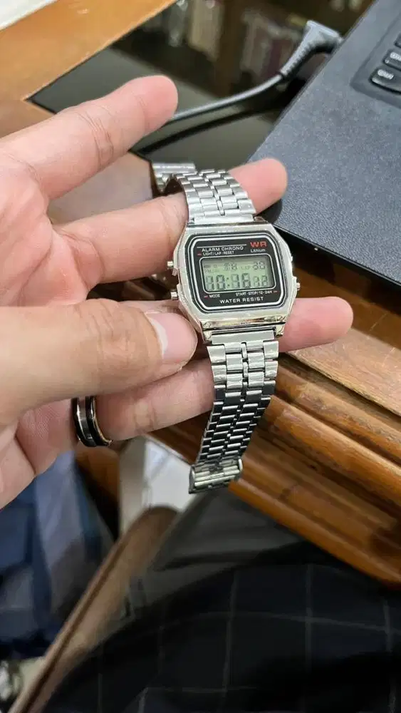 Jam Tangan Pria Wanita