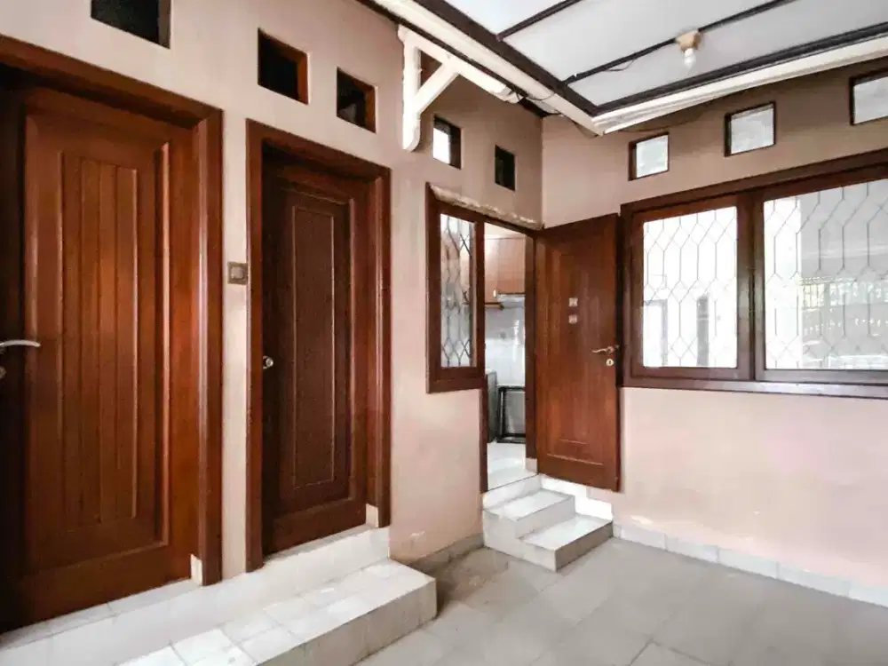 DiJual Murah! Rumah Anggrek Loka BSD Depan Taman, LT 200, 2,5M Nego