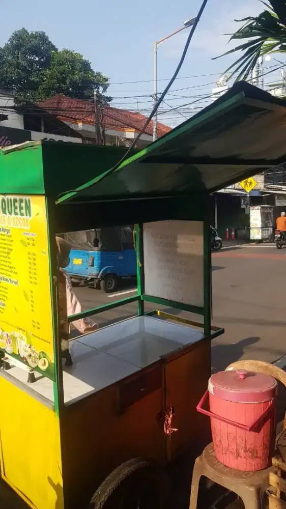 GEROBAK MINUMAN DIJUAL CEPAT