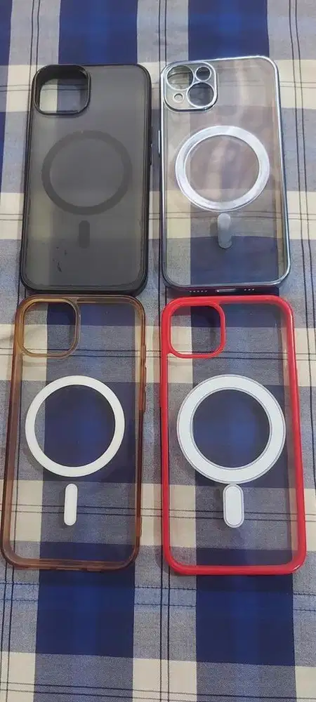 Dijual casing HP Iphone 13 4 buah
