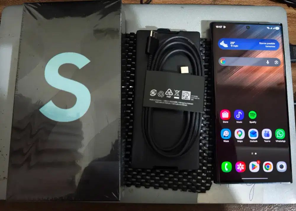 Samsung Galaxy S22 Ultra 12/256 GB