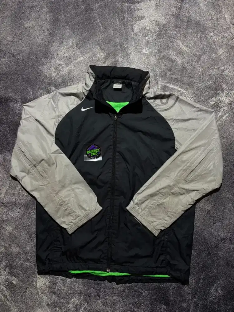 Jaket Nike size XL