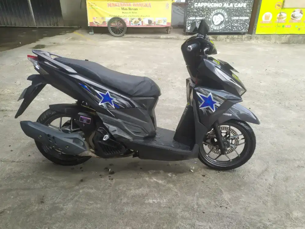 Vario 125 led old