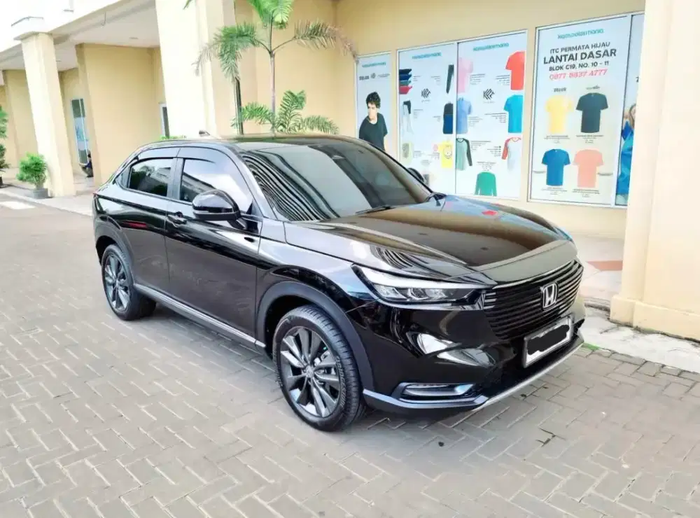 HONDA HRV SE SENSING PANORAMIC 2024 CAT FULL ORI ISTIMEWA NIK 2023