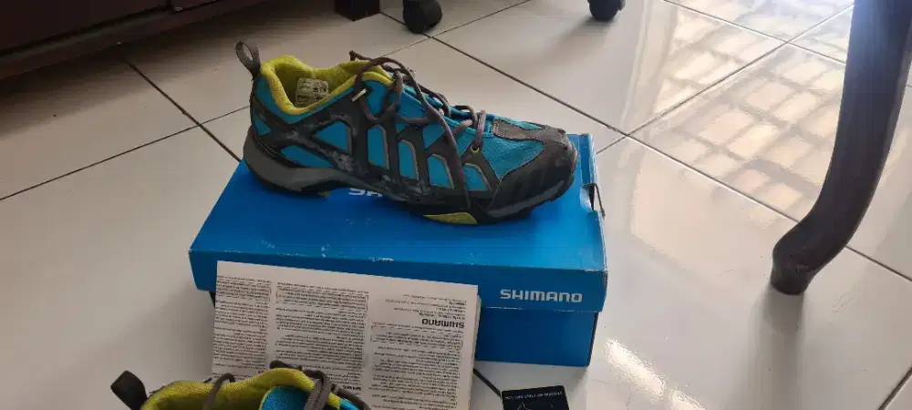 Sepatu sepeda Shimano