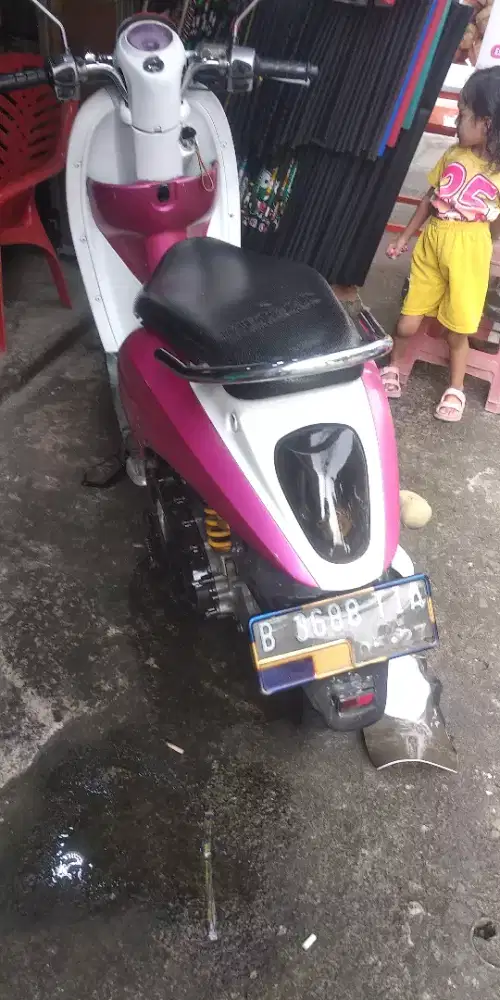 HONDA SCOOPY KARBU TH 2011 MULUS MESIN BNR2 HALUS SURAT KOMPLIT
