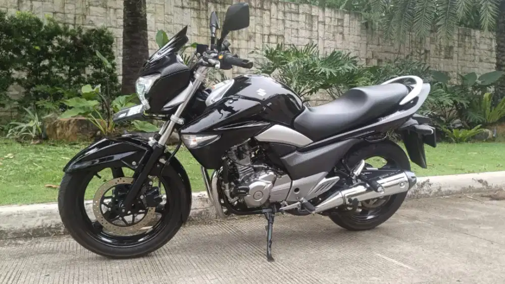 Jual cepat suzuki inazuma kondisi mulus