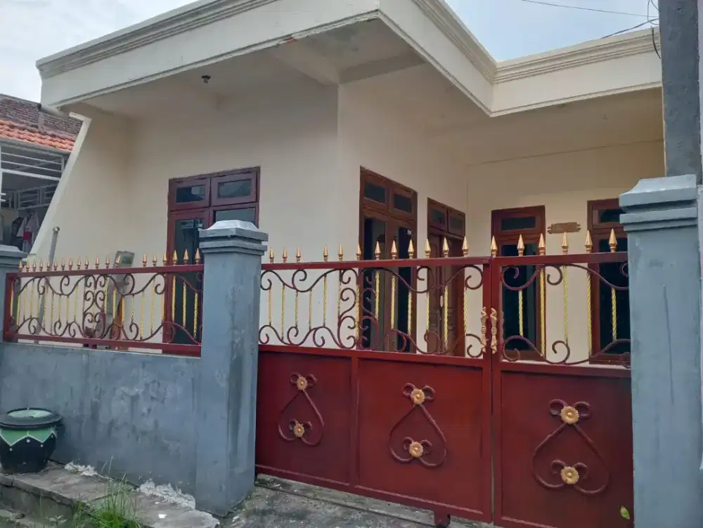 DIKONTRAKKAN RUMAH NEGO