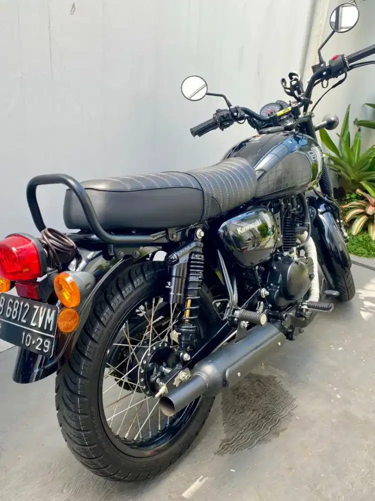 Kawasaki W175 pajak idup pemakaian pribadi