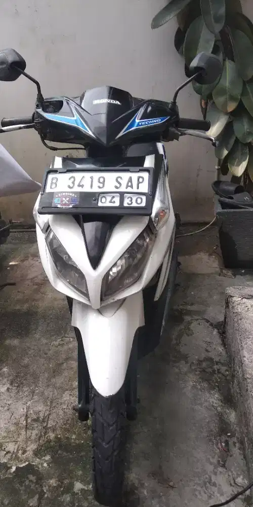 HONDA VARIO TECHNO KARBU TH 2011 STARTER HIDUP BODY MESIN MULUS