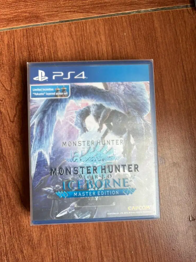 Kaset ps4 moster hunter world iceborne