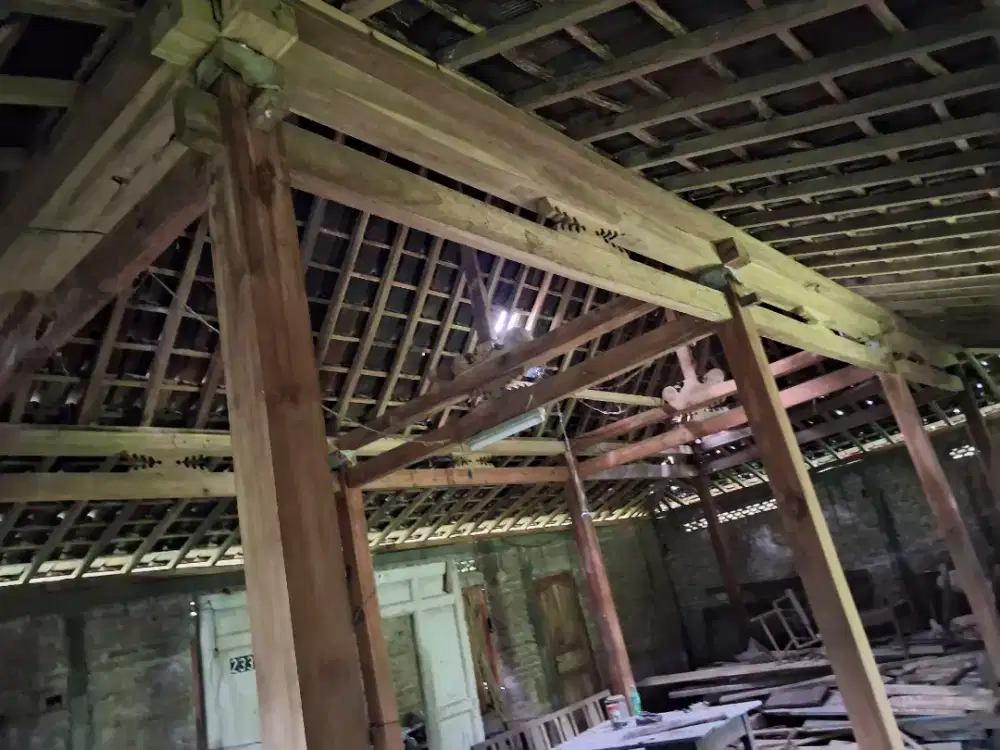 Set limasan kayu nangka tua
