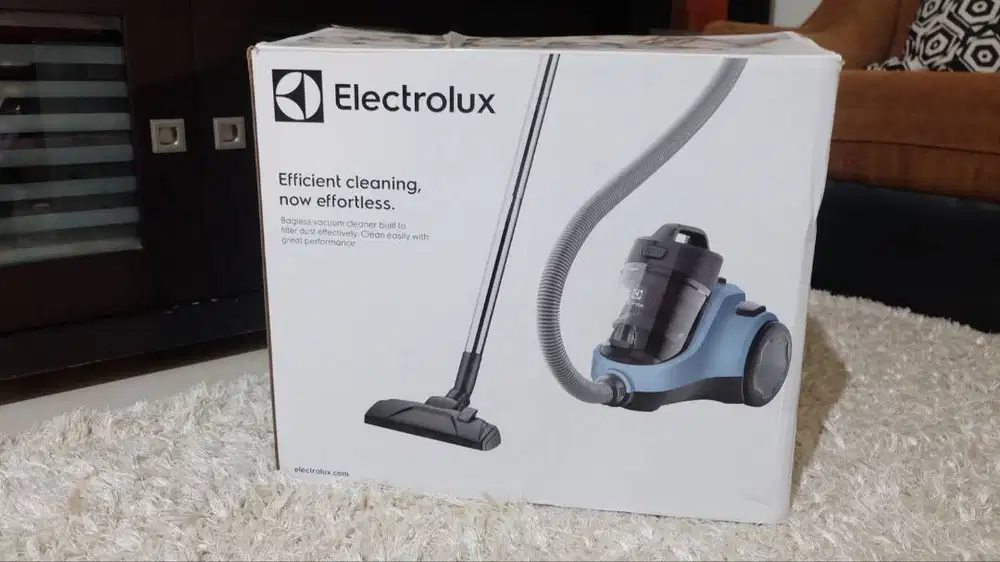 Jual Vacum Cleaner Electrolux EC31-2BB