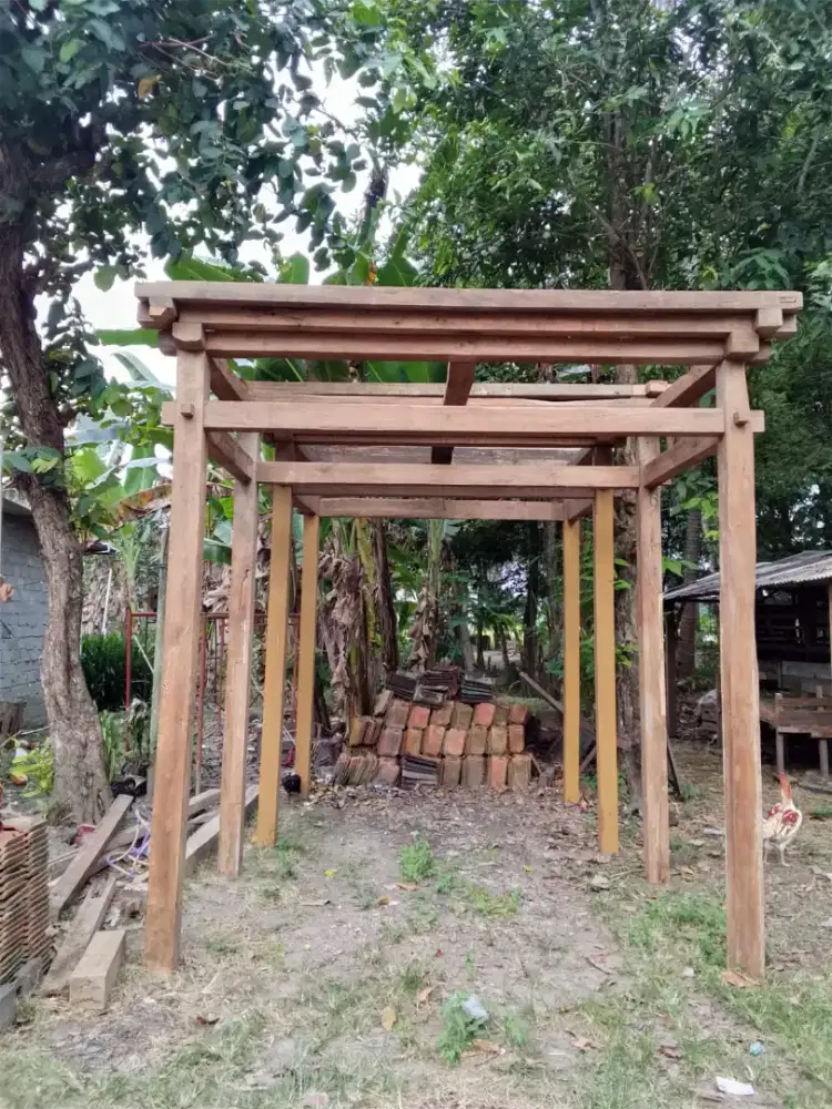 Joglo lawas kayu laban