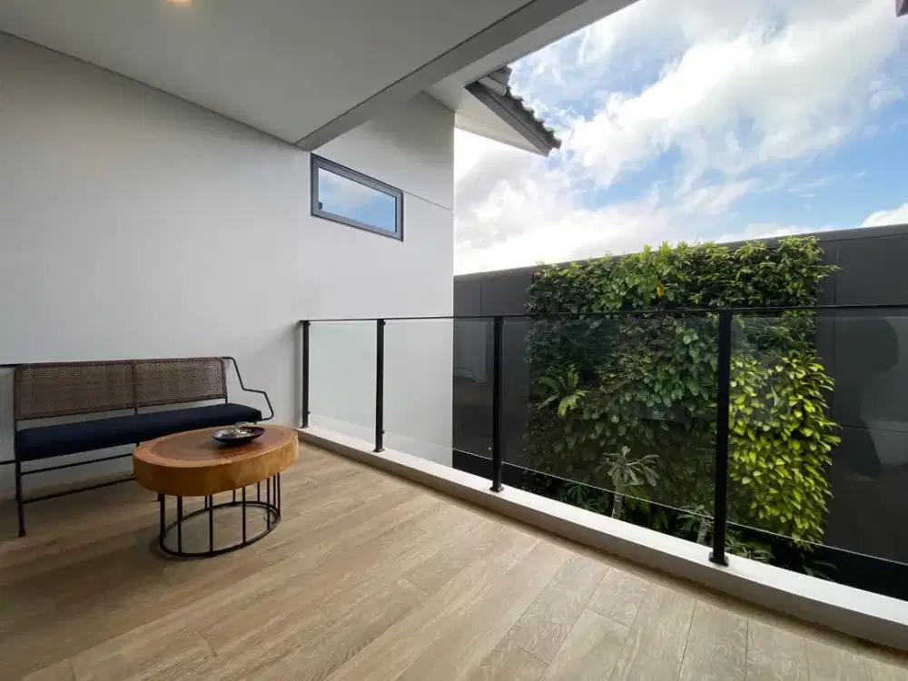 Dijual Rumah Nyaman dan Asri Siap Huni Lokasi di Kota Baru Parahyangan Cluster Nilapadmi Bandung