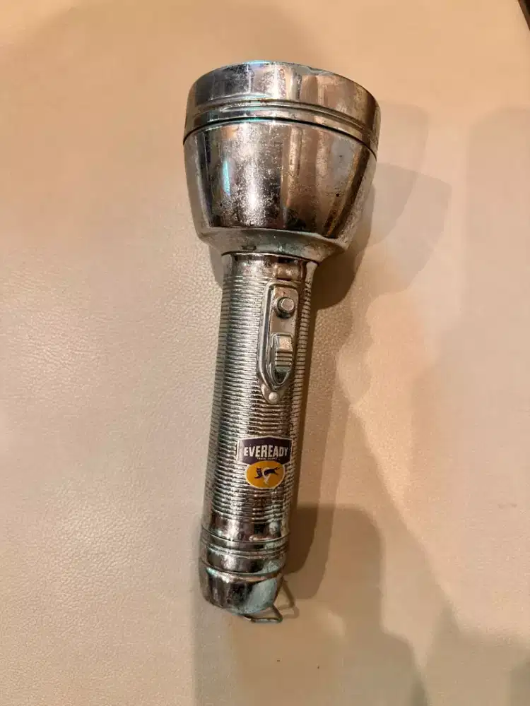 VINTAGR EVEREADY FASHLIGHT/SENTER  THN 1960AN