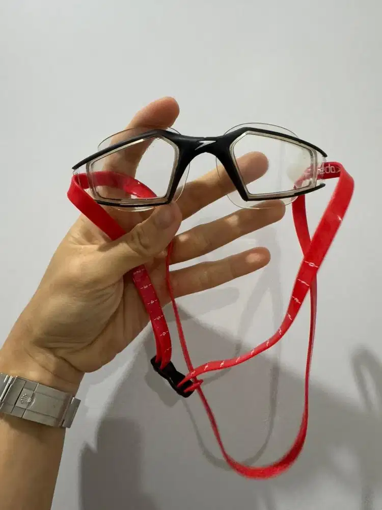 Kacamata Renang Speedo