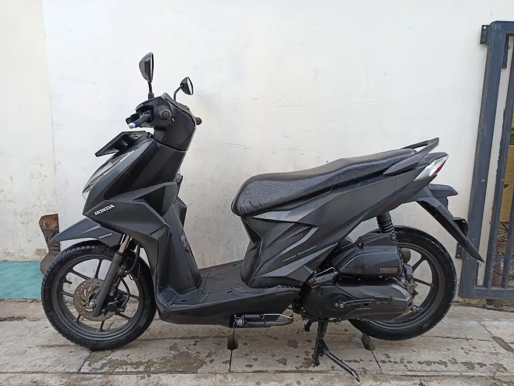 For sale beat deluxe 2020 lengkap bagus