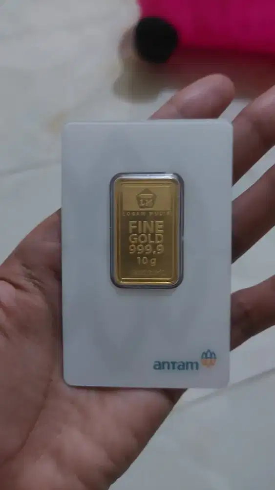 Emas antam 10 gram