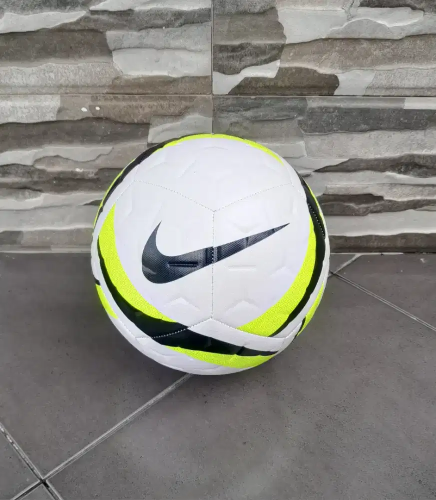 Bola Sepak Bola Nike Original