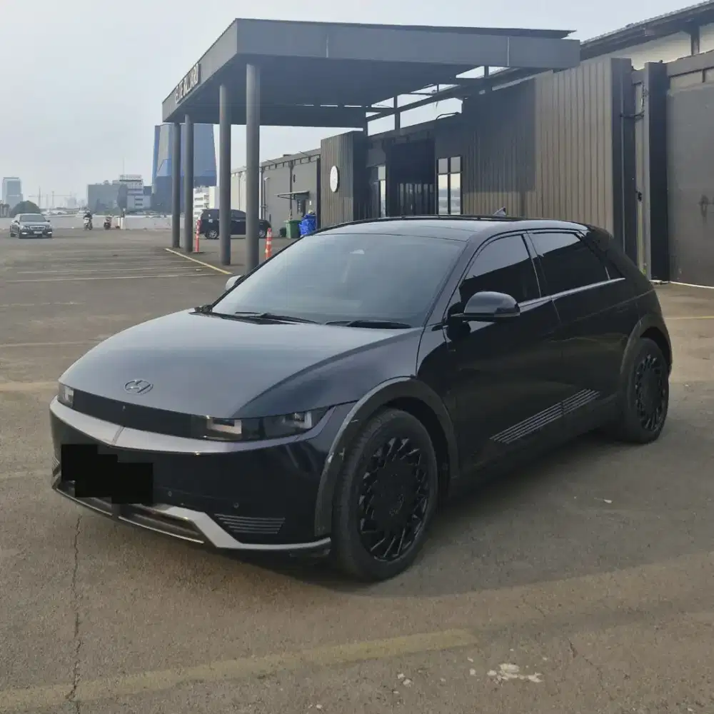 Hyundai Ioniq 5 Long Range Nik 2024
Black