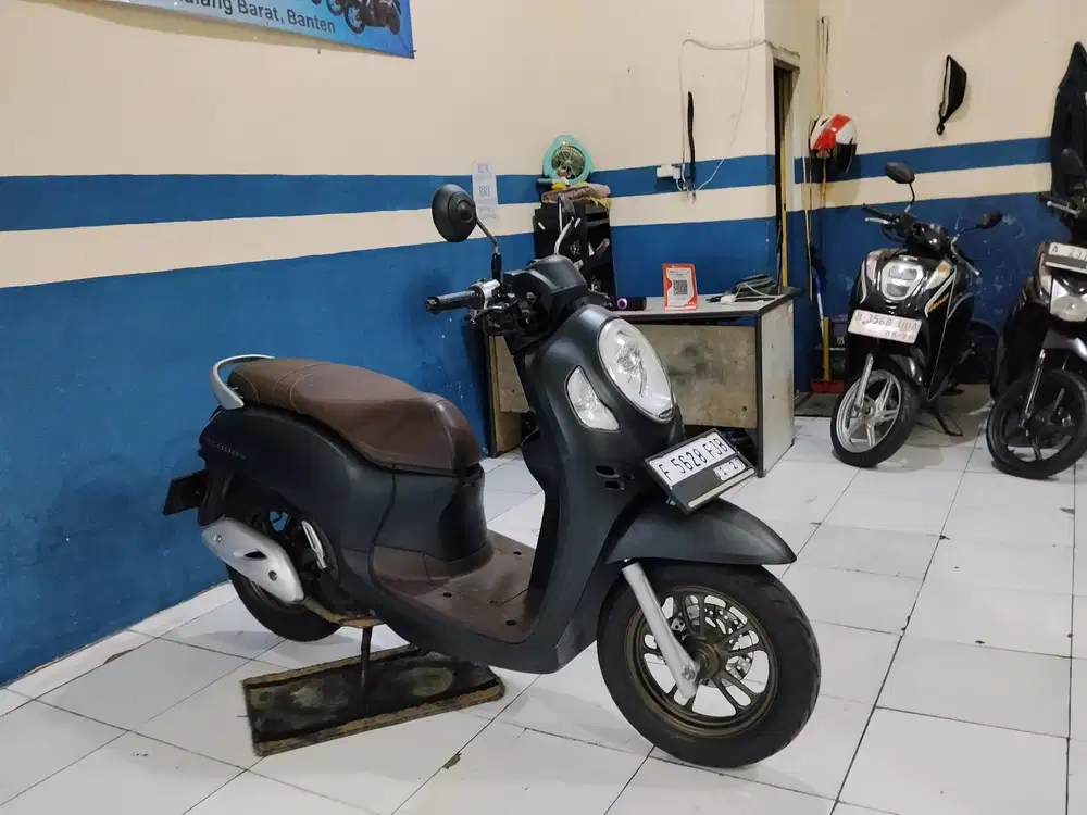 (SALE) HONDA SCOOPY FRESTIGE 2023 SIAP PAKAI LENGKAP GRES