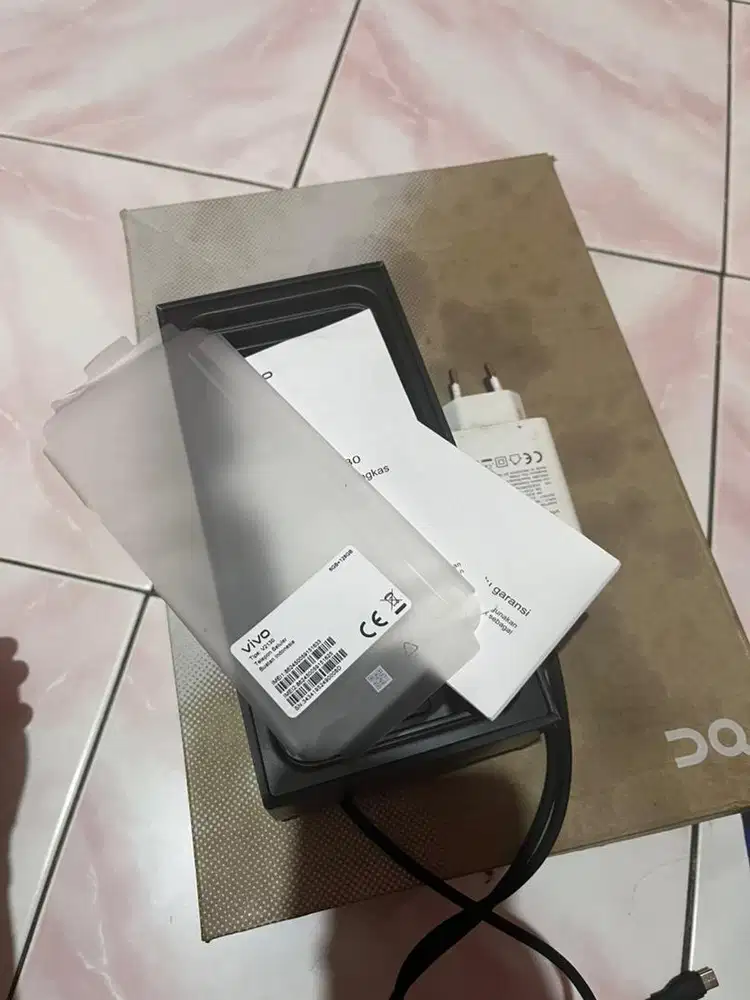 Hp vivo v23-bekas rasa baru
