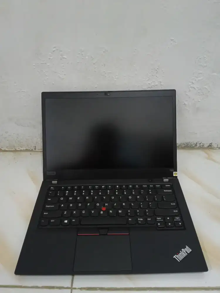Laptop Lenovo Thinkpad T495 ryzen 5 pro 3500u ram 16gb SSD 256gb