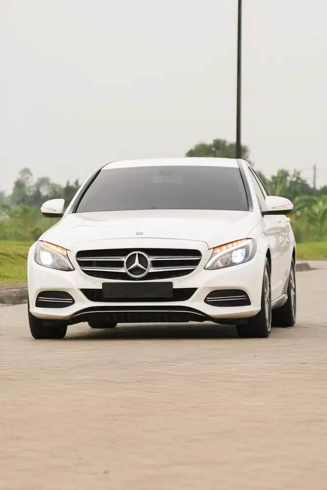 Mercedes Benz C200 Avantgarde 2014 W205