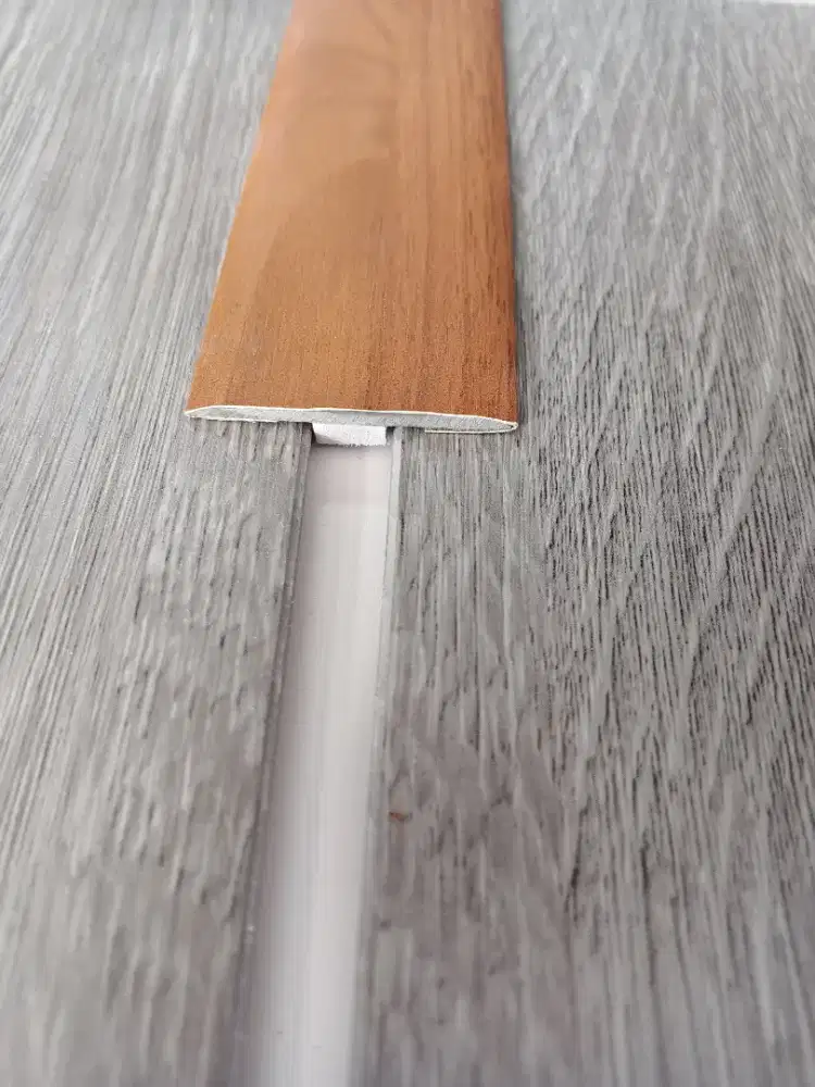 Aksesoris lantai vinyl, SPC, parquet