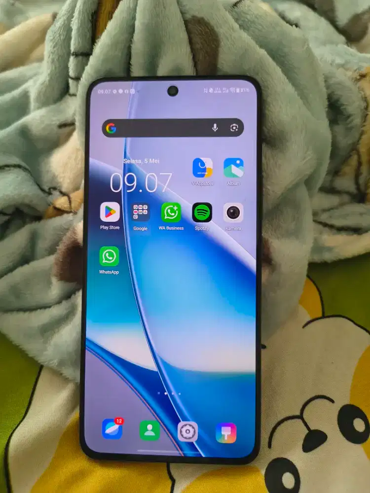 Iqoo z10r like new