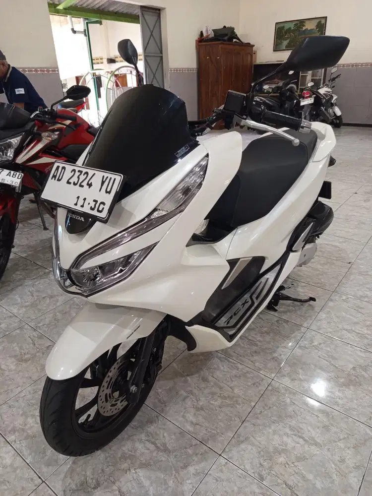 HONDA PCX TAHUN 2020