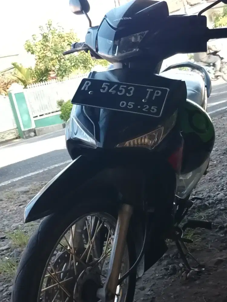Jual motor supra x125 pajak off