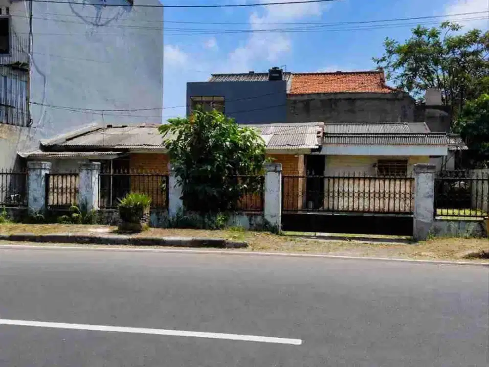 Dijual Rumah Lama (Dihitung Jual Tanah saja) di Duren Sawit Jakarta Timur
